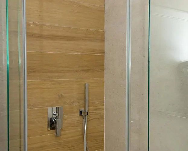 Modern Seaside Retreat 1bd By Flat Mаnager Warna